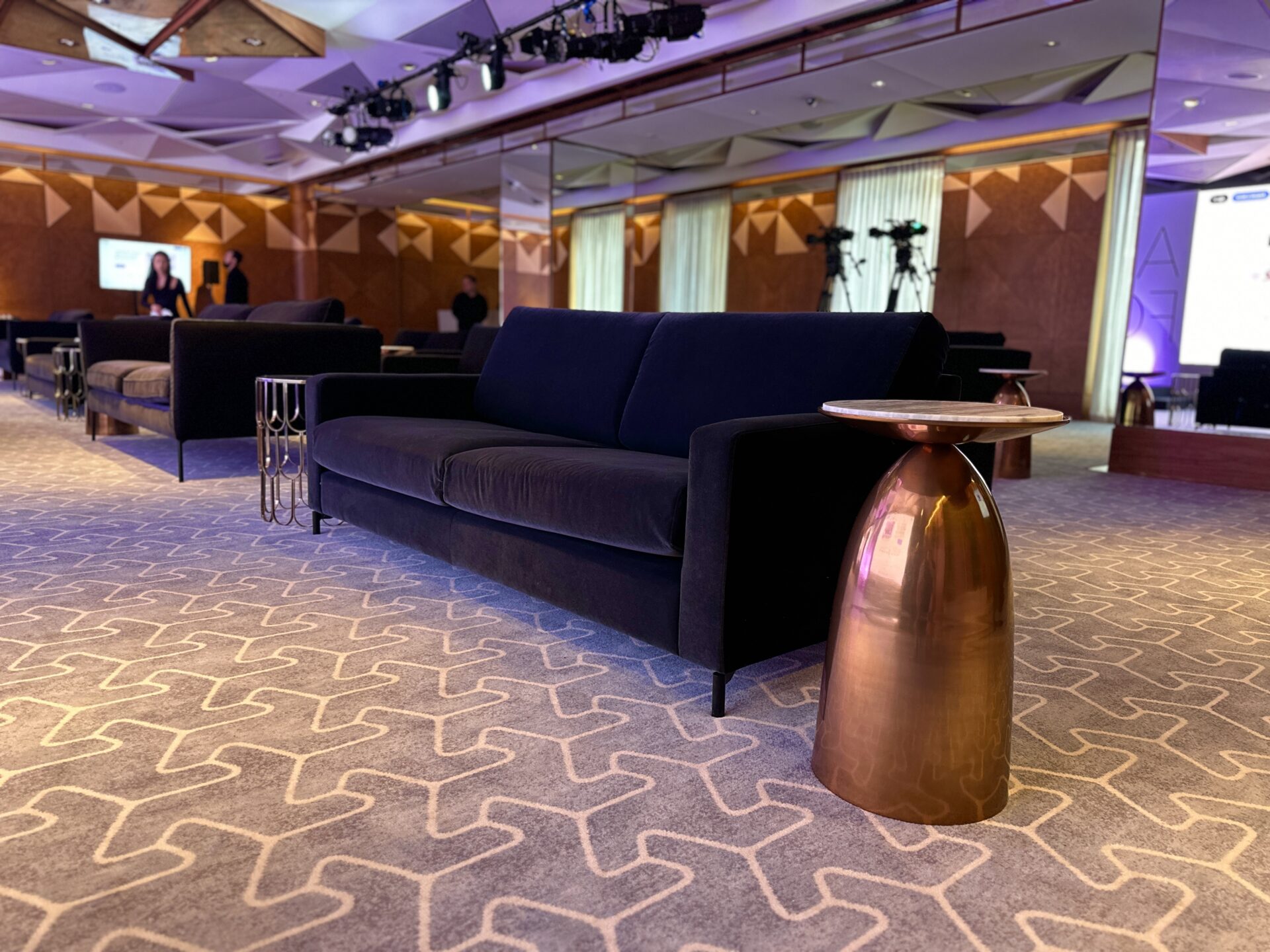 Noëlle Sofa, Black Velvet